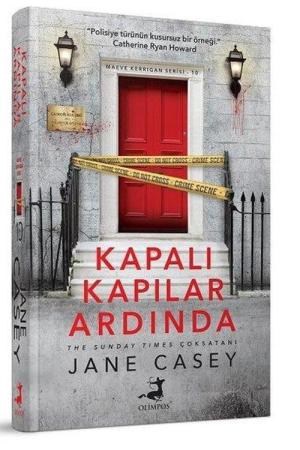 Kapalı Kapılar Ardında