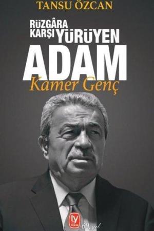 Rüzgara Karşı Yürüyen Adam Kamer Genç